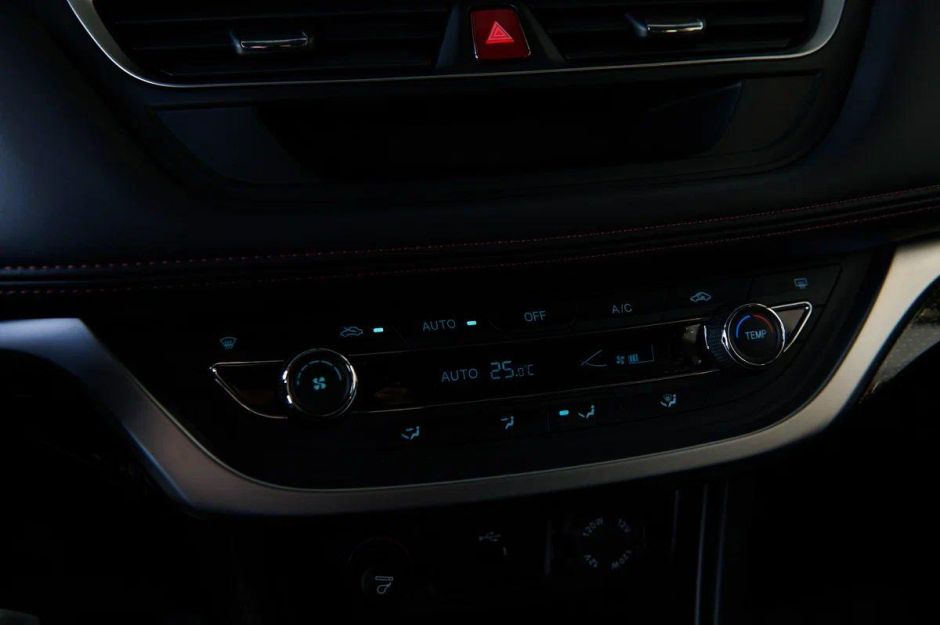 JAC JS3 Luxury 1.6 CVT, 2024 фото 13