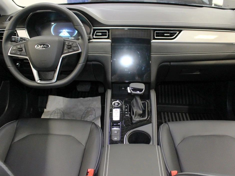JAC J7 Luxury 1.5 CVT, 2024 фото 4