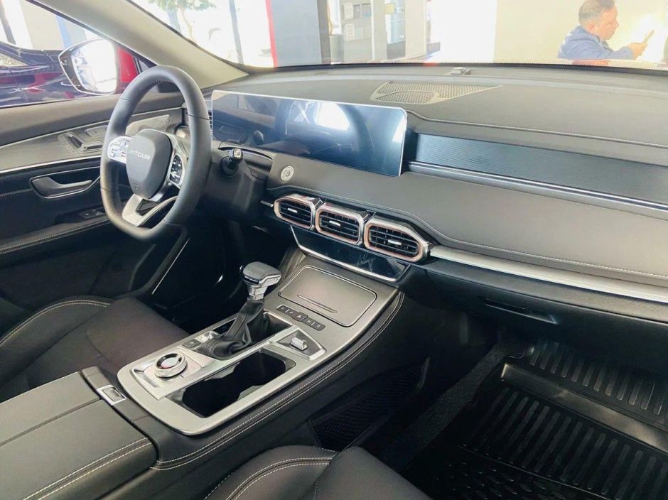 JETOUR X70 Plus Premium 1.6 РКПП, 2024 фото 6