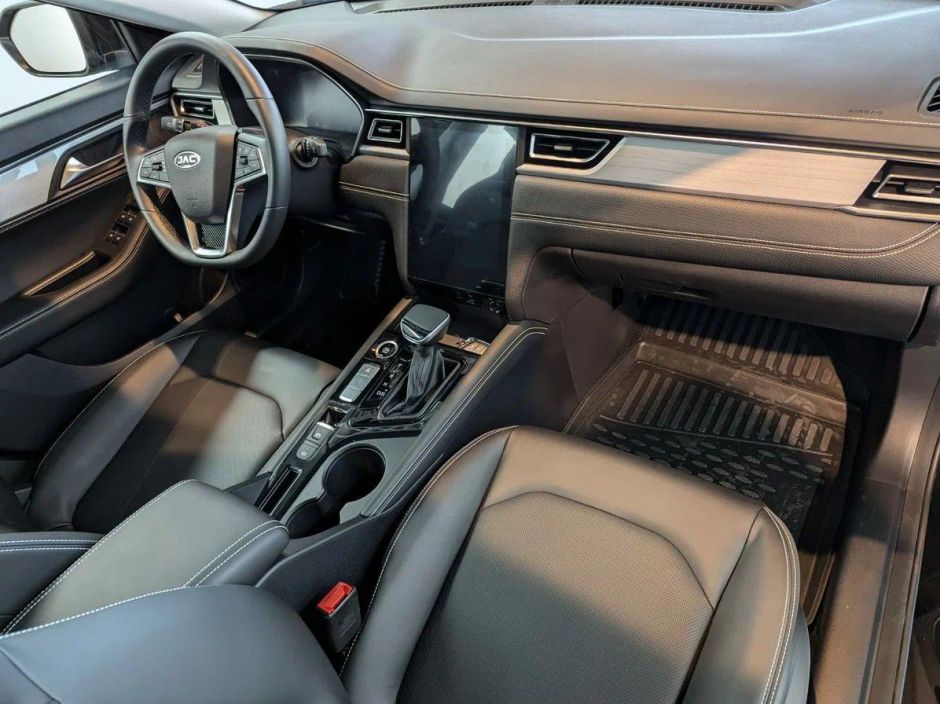 JAC J7 Luxury 1.5 CVT, 2024 фото 8