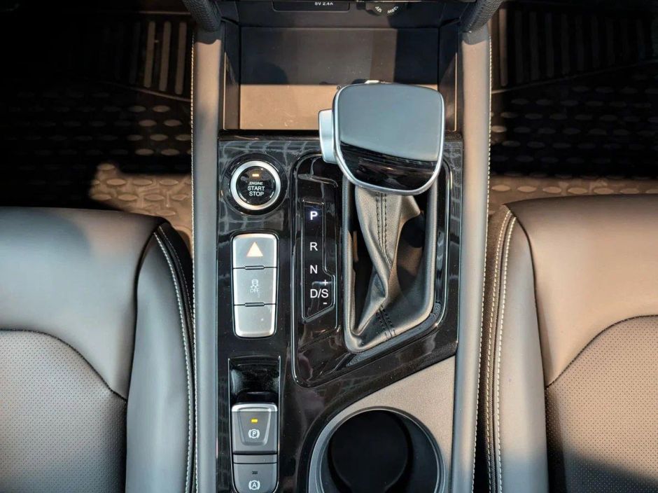 JAC J7 Luxury 1.5 CVT, 2024 фото 12