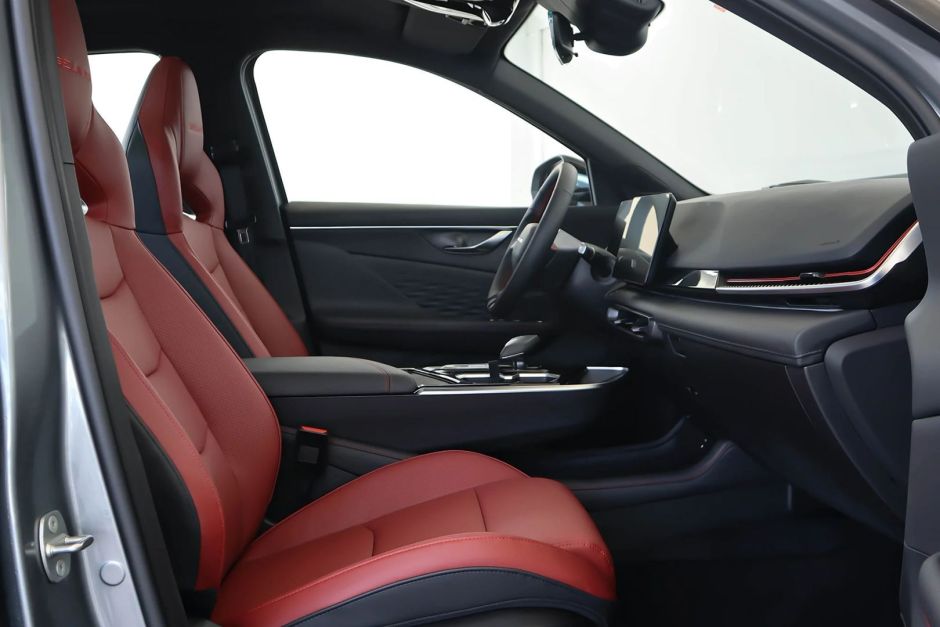 BAIC X55 Elite 1.5 РКПП, 2024 фото 8