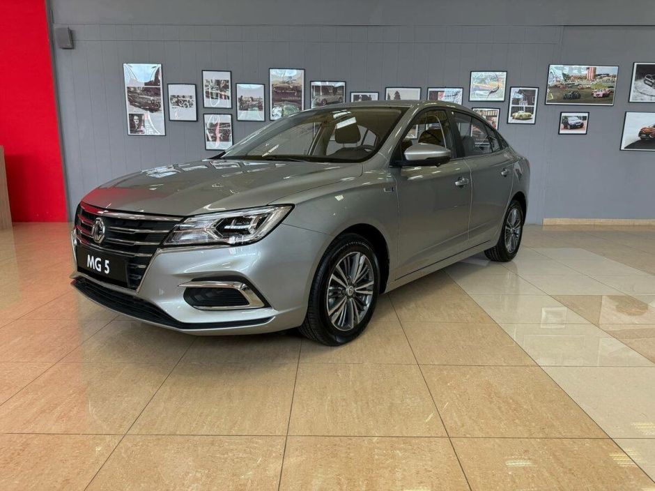 MG 5 Deluxe 1.5 CVT, 2024 фото 1