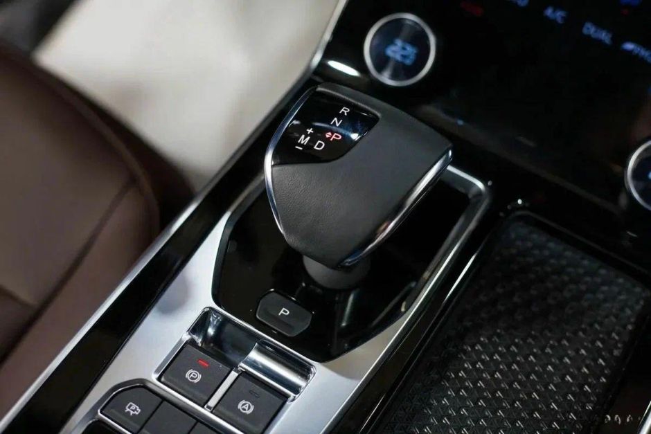 JETOUR X90 Plus Luxury 2.0 РКПП, 2024 фото 13