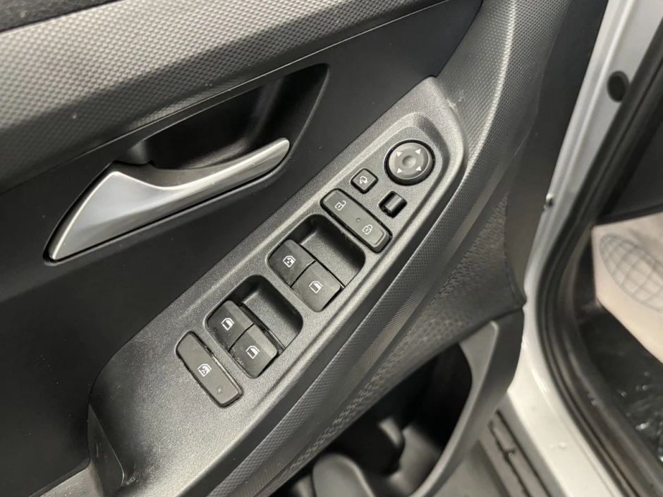 Solaris HC Classic + Winter 1.6 АКПП, 2024 фото 8