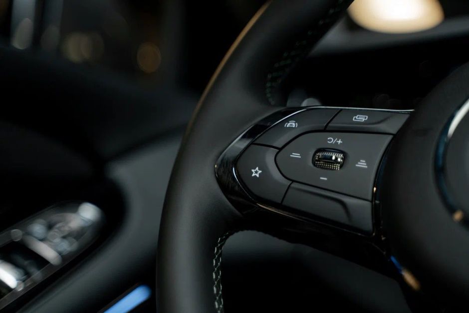 Voyah Free EVR Sport Edition 1.5 АКПП, 2024 фото 13