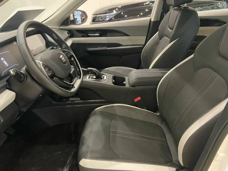 Evolute i-PRO Base 0.0 АКПП, 2024 фото 6