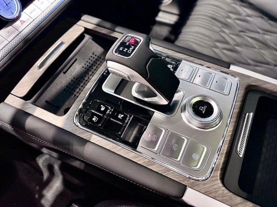 Tank 500 Urban 3.0 АКПП, 2024 фото 9