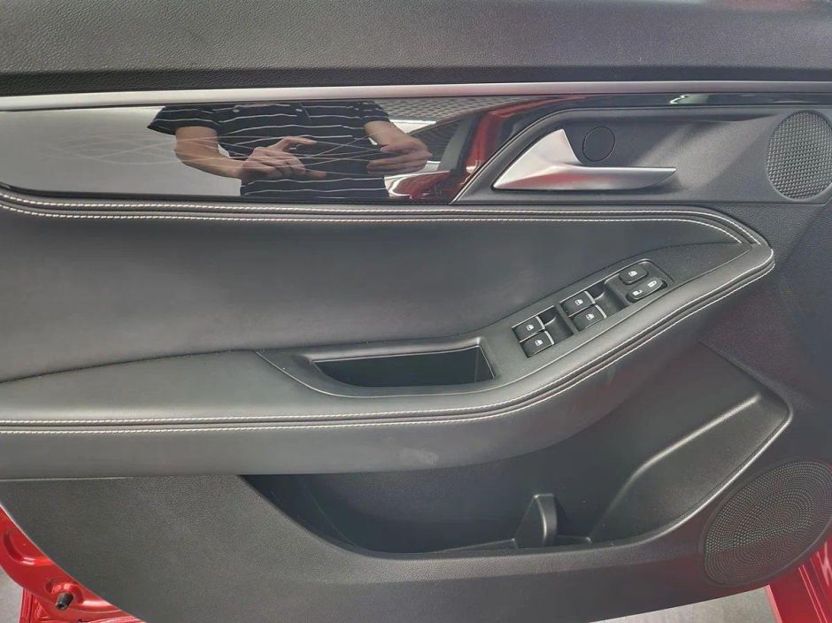 JAC J7 Luxury 1.5 CVT, 2024 фото 12