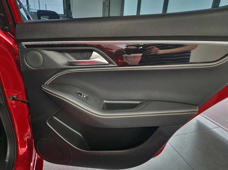 JAC J7 Luxury 1.5 CVT, 2024 фото 17