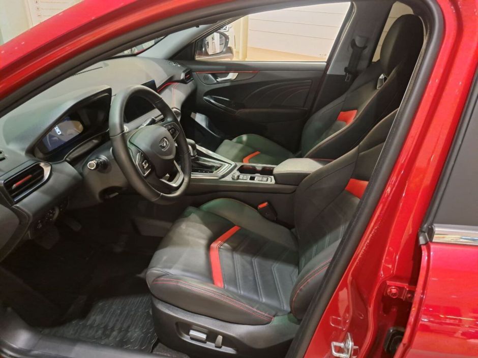 Kaiyi E5 Luxury Sport 1.5 CVT, 2024 фото 5