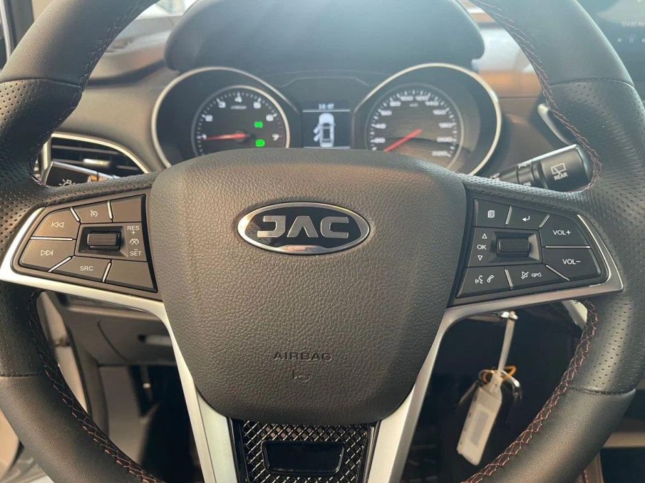 JAC JS3 Luxury 1.6 CVT, 2024 фото 8