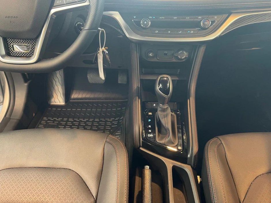 JAC JS3 Luxury 1.6 CVT, 2024 фото 13