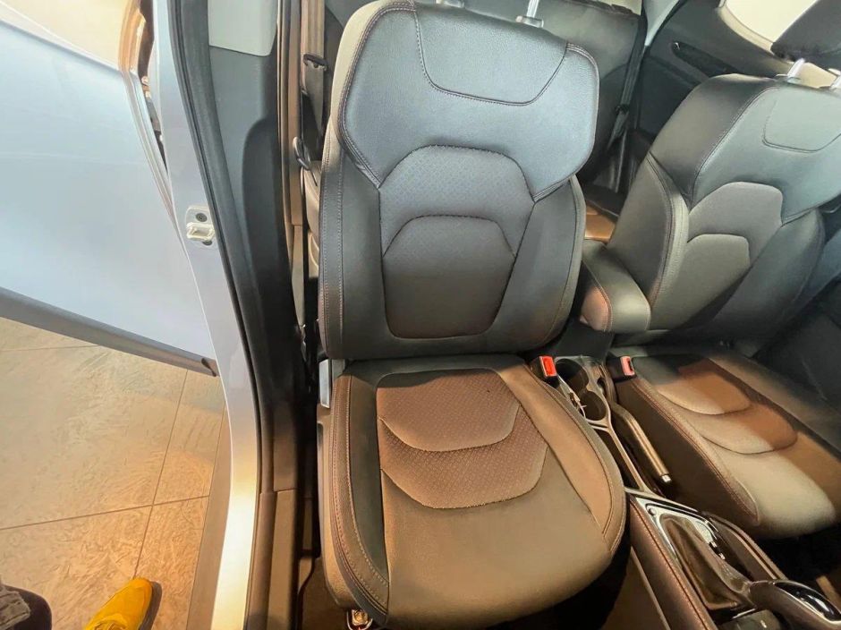 JAC JS3 Luxury 1.6 CVT, 2024 фото 20