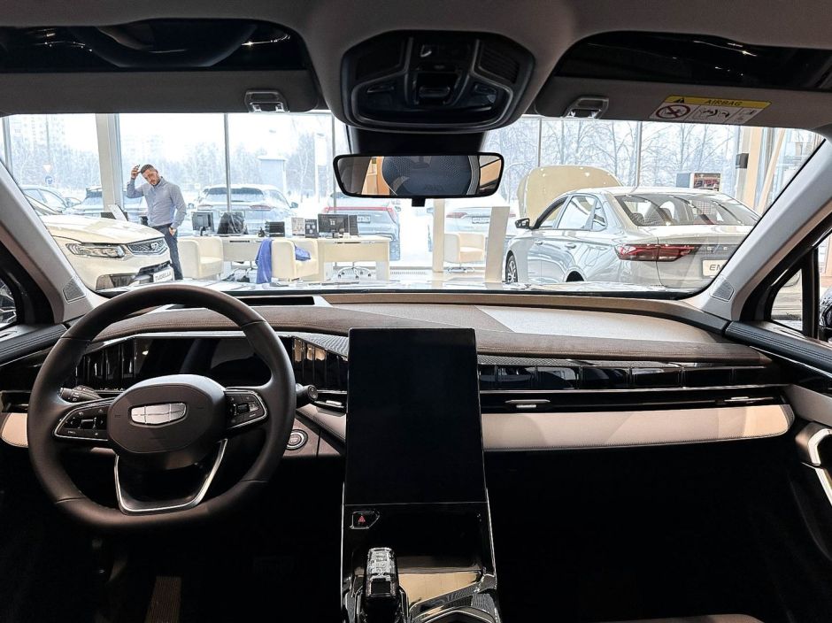 Geely Atlas Flagship Sport 2.0 АКПП, 2024 фото 5