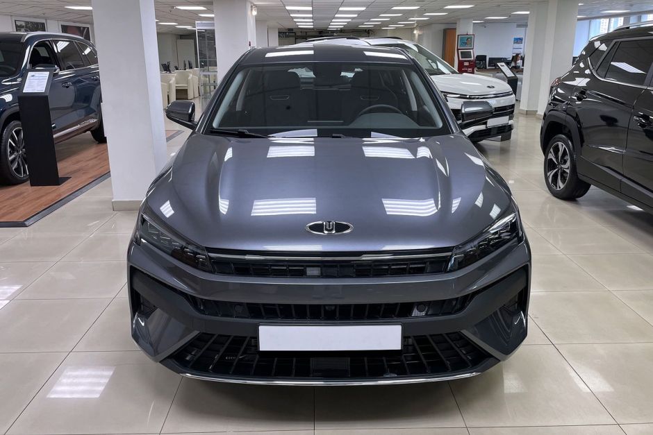 Москвич 6 Комфорт 1.5 CVT, 2024 фото 2