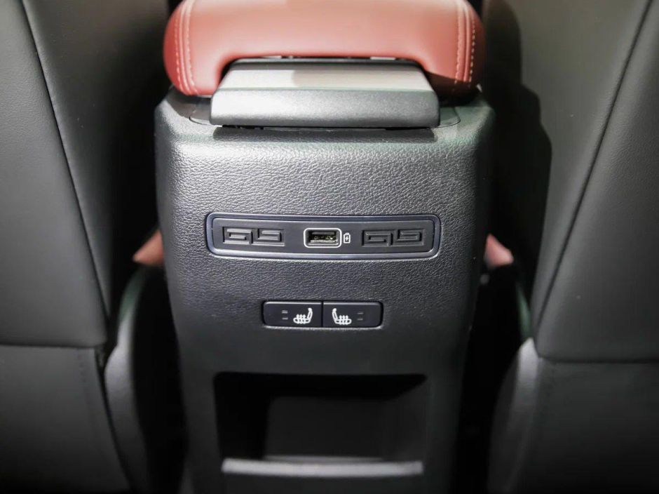 Belgee X50 Prestige 1.5 РКПП, 2024 фото 9