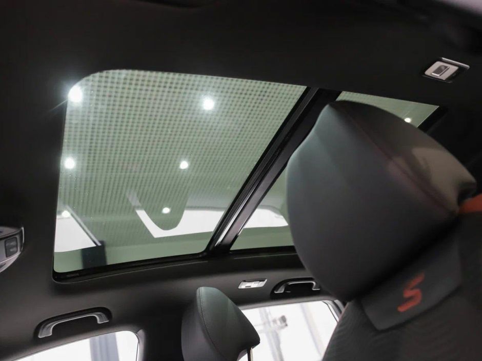 Belgee X50 Prestige 1.5 РКПП, 2024 фото 12