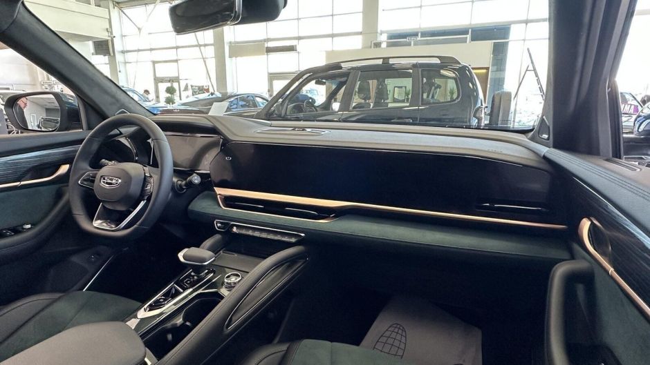 Geely Monjaro Exclusive 2.0 АКПП, 2024 фото 7