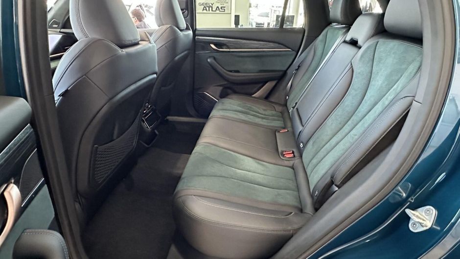 Geely Monjaro Exclusive 2.0 АКПП, 2024 фото 11