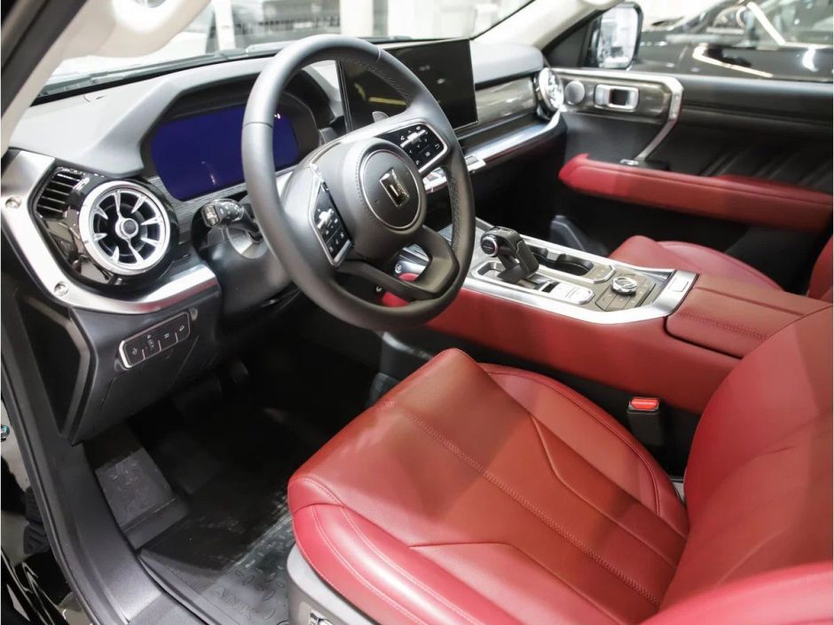 Tank 400 Super 2.0 АКПП, 2024 фото 6