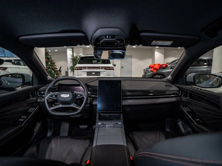 Geely Preface Luxury 2.0 РКПП, 2024 фото 10